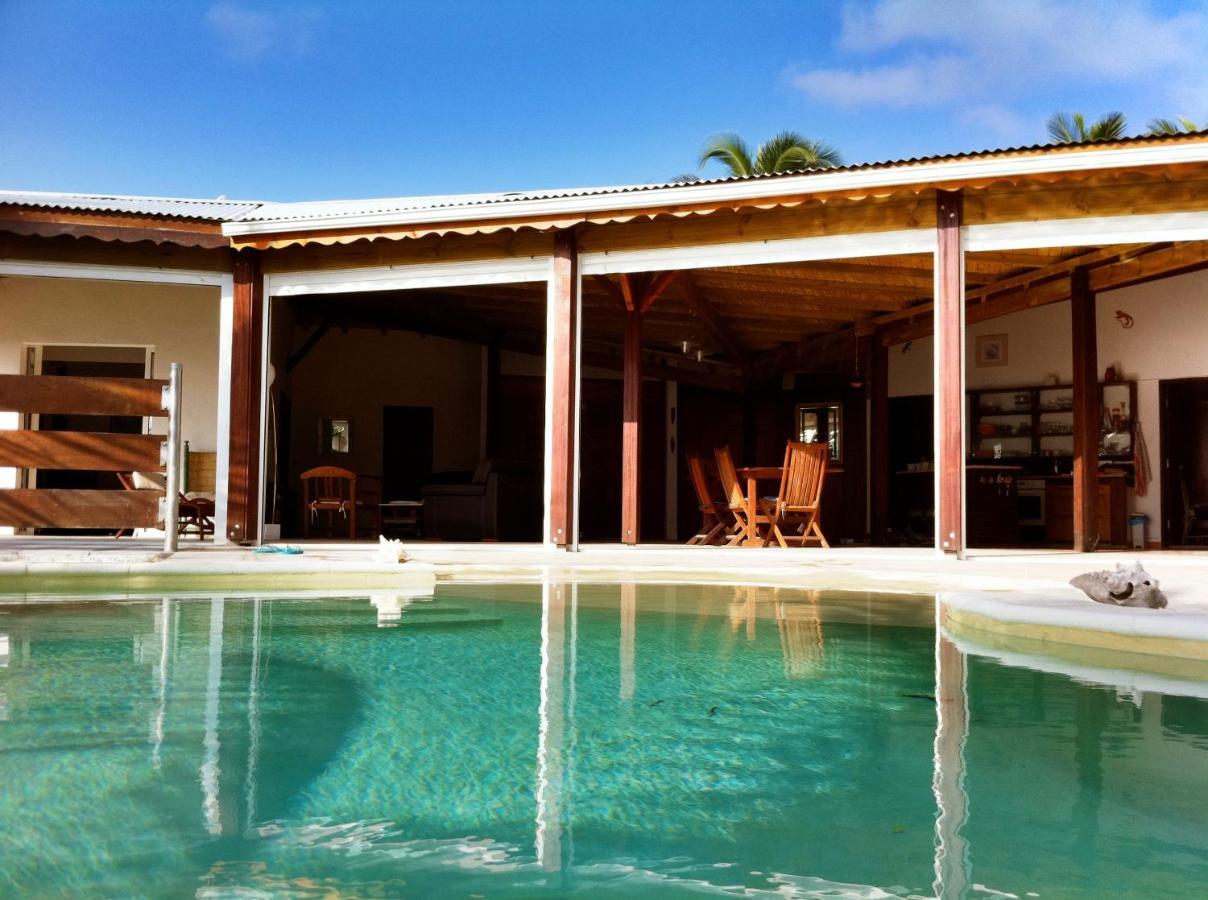 Wild Paradise: Villa vue mer piscine à débordement Le Moule Esterno foto
